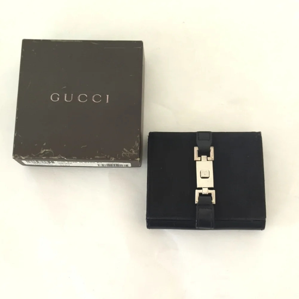 Gucci monogram logo silver lock wallet - Picture 2 of 13